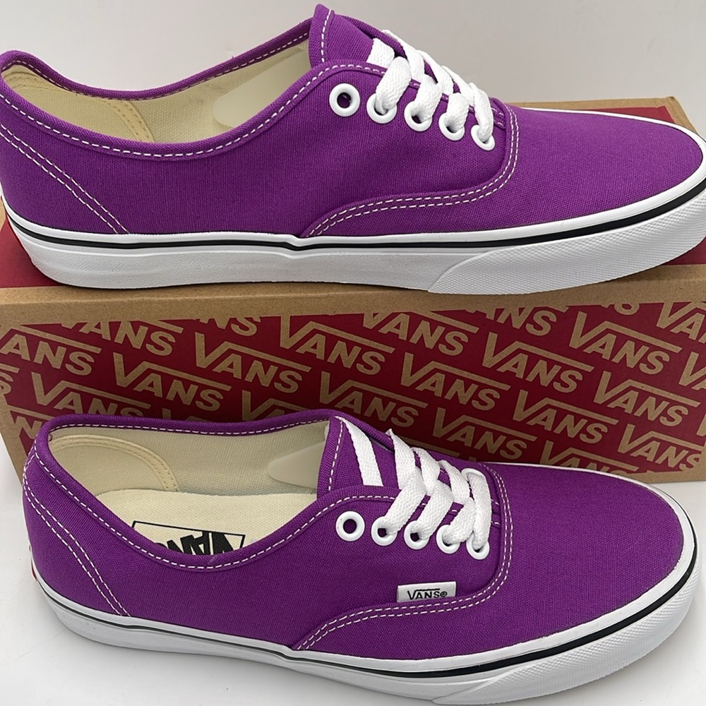 Vans Men’s Purple Canvas Sneakers Waffle Sole Authentic
Color Theory Willow herb - Picture 3 of 16
